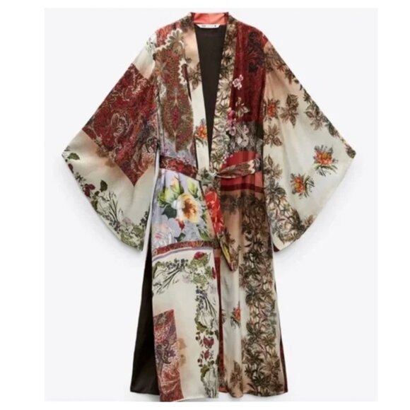 ZARA Patchwork Printed Kimono BLOGGERS FAV - Picture 1 of 10